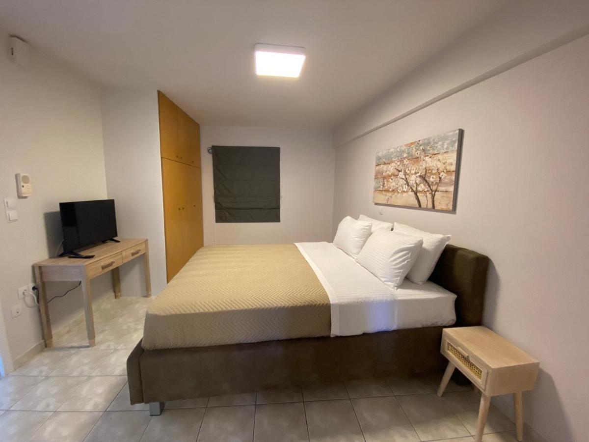 Orama Rooms 2 Kalamata Bagian luar foto